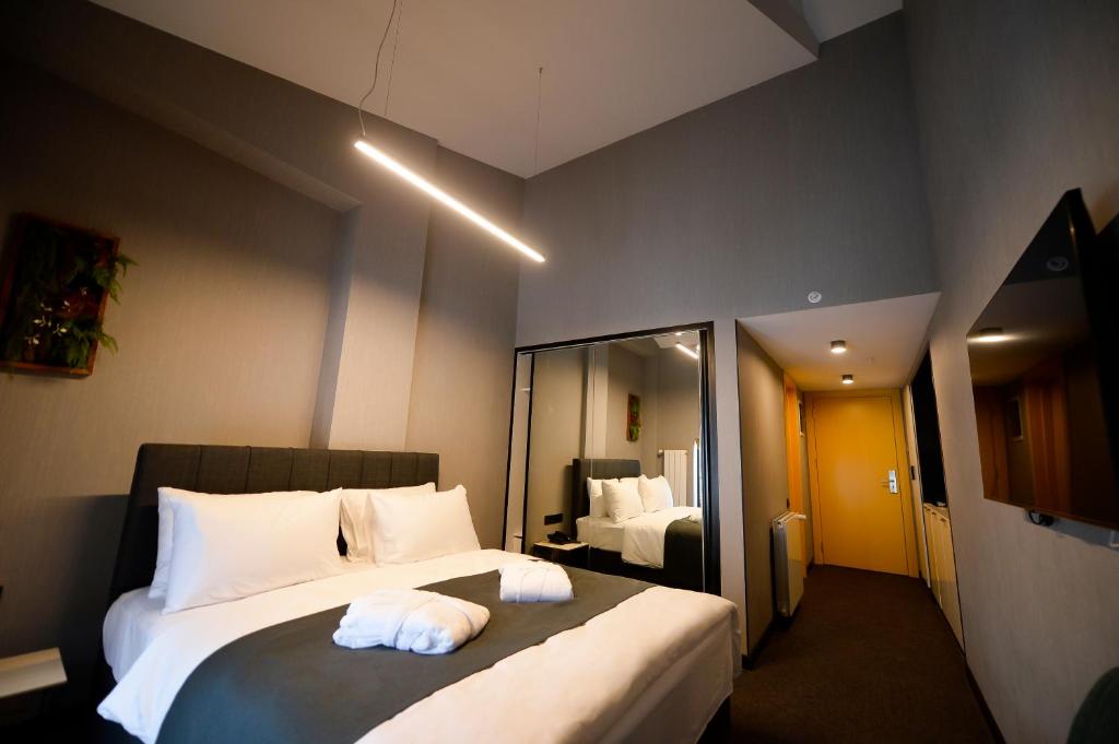 Alliance Villa room 1